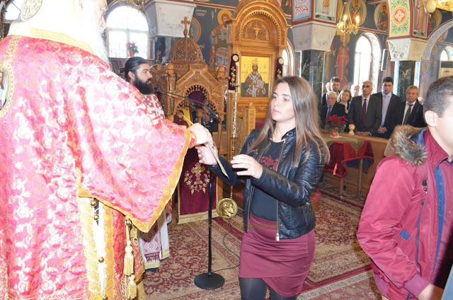 Πως σχολίασαν οι μαθητές της Αλεξάνδρειας το σημερινό θέμα της Έκθεσης στις Πανελλαδικές (βίντεο)